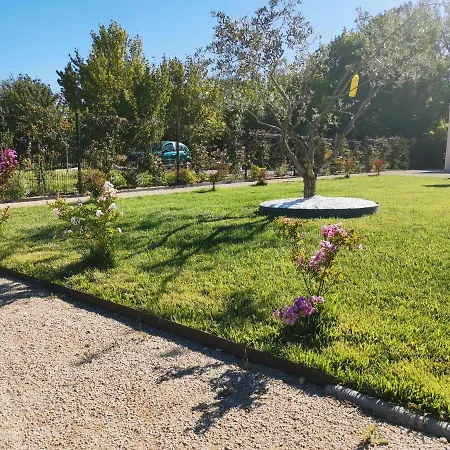 Maison en campagne Avignon Extérieur photo
