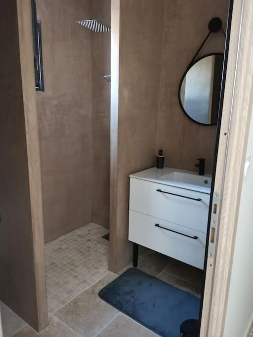 Maison En Campagne Hébergement de vacances Avignon